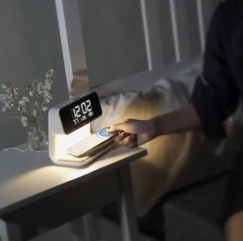 Diwu Dijital Işıklı Masa Saati ve Kablosuz Şarj Aleti  ADAPTÖRSÜZ- OUTLET - 4