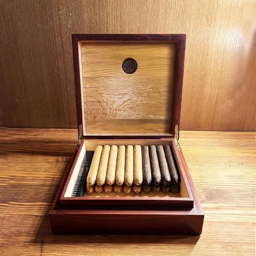 Mezmob Masif Yerli Sedir Ağacı Humidor Puro Kutusu Küçük Boy Analog - 7