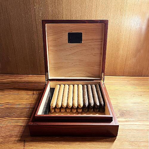 Mezmob Masif Yerli Sedir Ağacı Humidor Puro Kutusu Küçük Boy Dijital-Defolu - 7