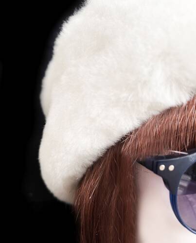 Shark Anatolia El Yapımı %100 Yün Kısa Beyaz Kürklü Kadın Gerçek Deri Şapka - 10