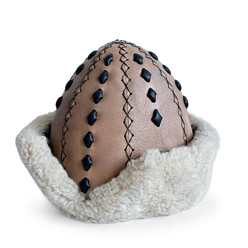 Shark Anatolia Ertuğrul Gazi Şapka Hakiki Deri Kabartma Desenli Börk Sütlü Kahve - 4