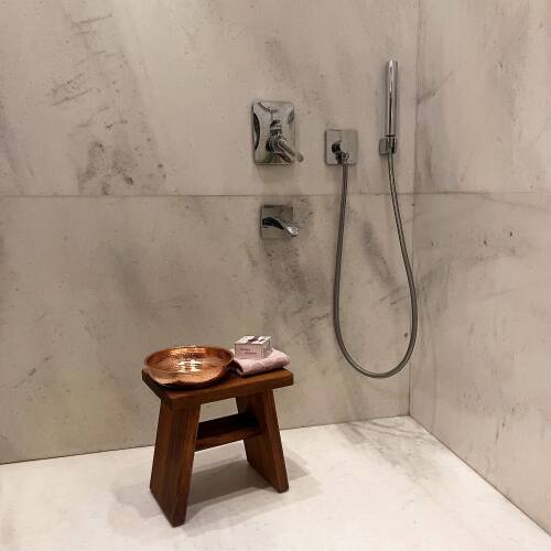 Shark Anatolia İroko Ahşap Banyo Taburesi Oturak ve Kızıl Bakır Hamam Tası Seti - 8