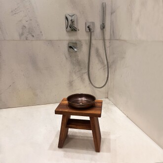 Shark Anatolia İroko Ahşap Banyo Taburesi Oturak ve Oksit Bakır Hamam Tası Seti - 7