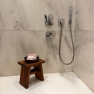 Shark Anatolia İroko Ahşap Banyo Taburesi Oturak ve Oksit Bakır Hamam Tası Seti - 8