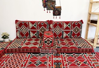 Shark Anatolia Kilim Pattern Floor Cushion Set Red