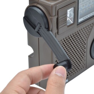 Tecsun GR-88 El Şarjlı Kurmalı Dünya Radyosu Fener Acil Durum - 4