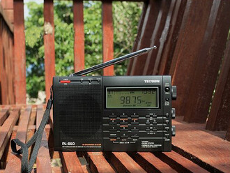 Tecsun PL-660 Dünya Radyosu (siyah) - Thumbnail
