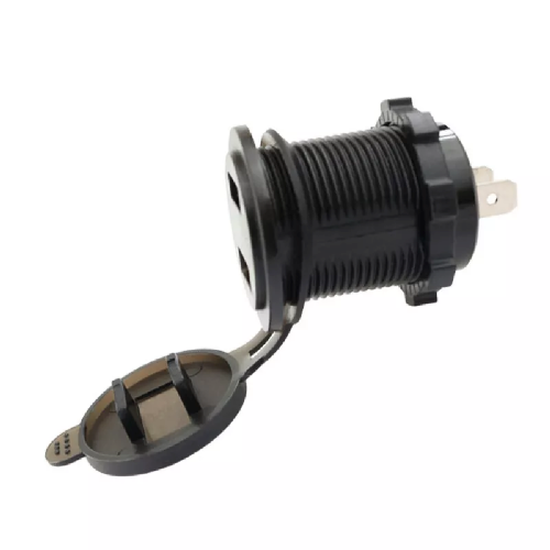 Voltmetreli USB Portu 4.2A 12V 24V Kırmızı Led Işıklı - 6