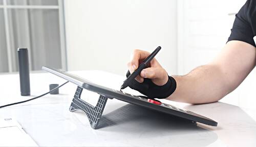 XP-Pen 15.6 İnçe kadar Tabletler İçin Grafik Ekran Tablet Standı (Artist 15.6 and Artist 15.6 Pro)